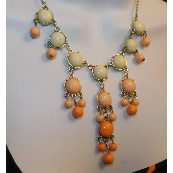 Cascading Spring Bubble Necklace - Picture 3 of 4